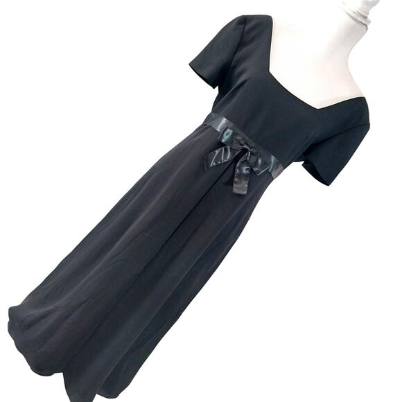 NWOT! MAGGY LONDON! RICH BLACK HEAVY CHIFFON, BOW FRONT FULL LENGTH GOWN! SZ 8 - Picture 1 of 10